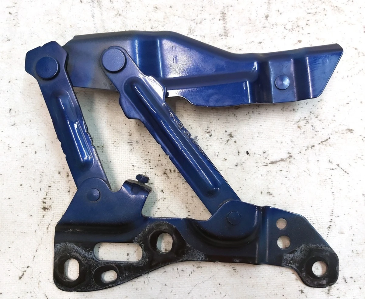 1 Петля кріплення капота права PPSB Tesla model X 1058042-00-B