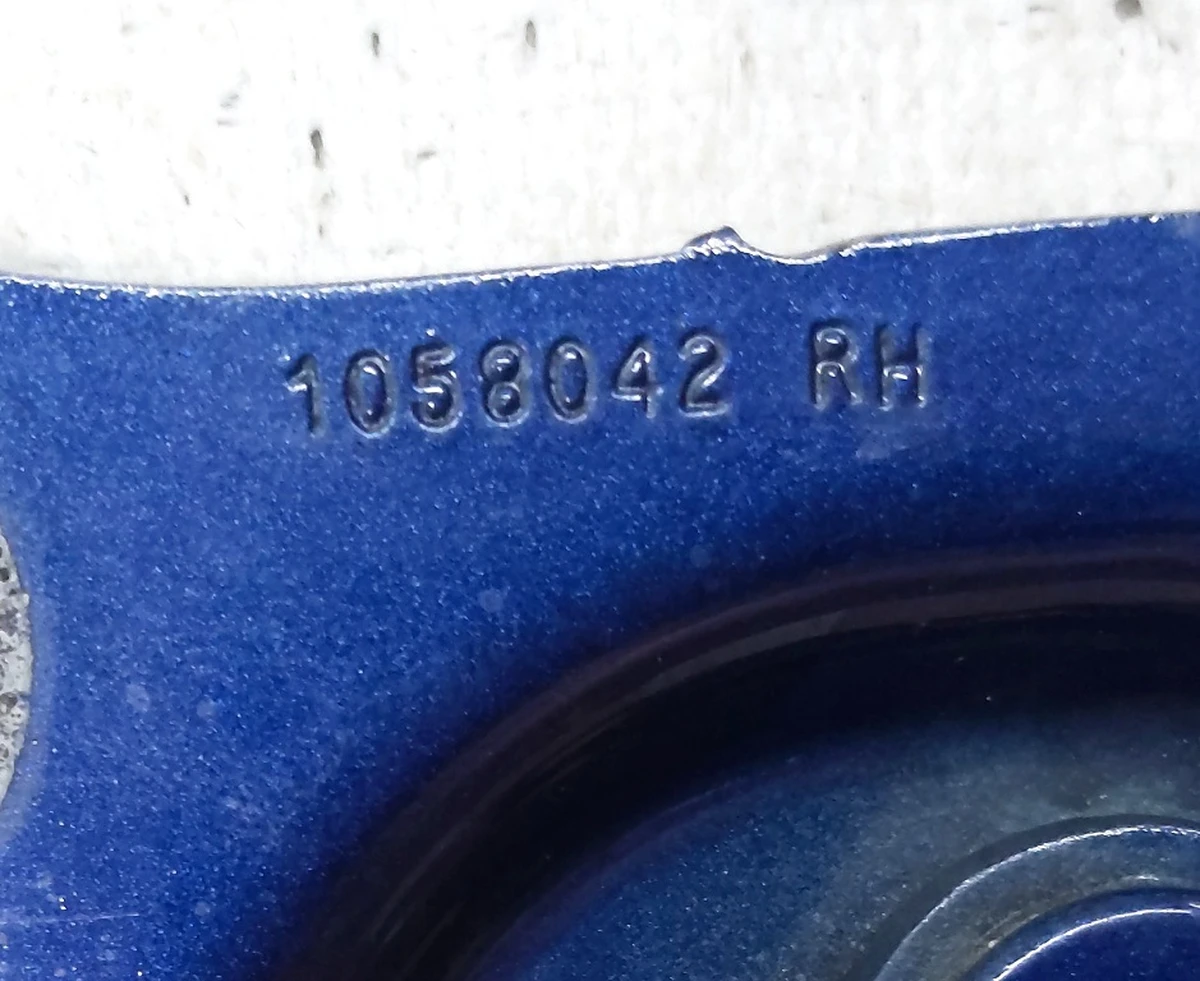 1 Петля кріплення капота права PPSB Tesla model X 1058042-00-B