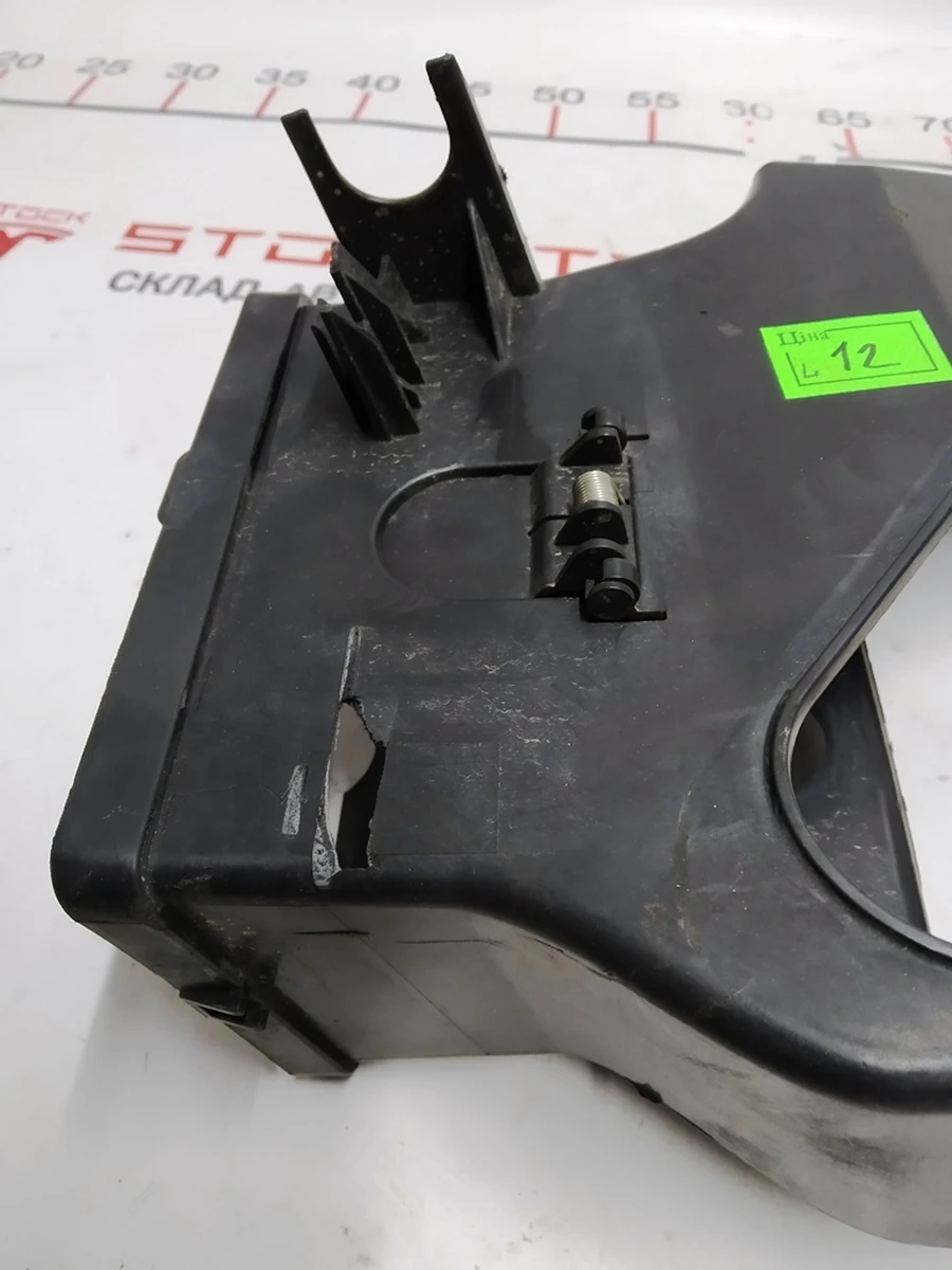 5 Diffuser left radiator AWD Tesla model S REST 1058023-00-C
