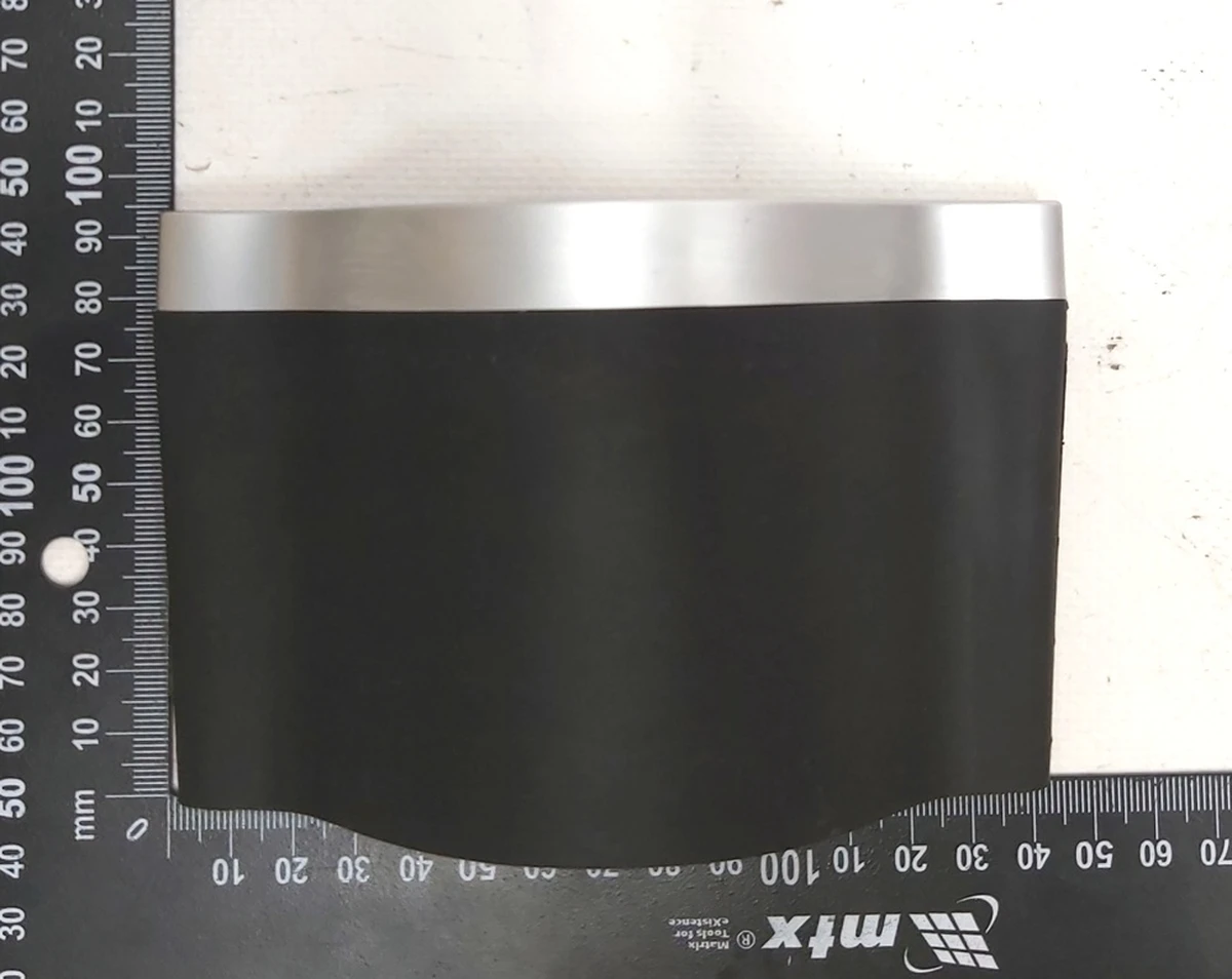 6 Панель підстаканника Tesla Model S REST, Model X 1058082-00-C