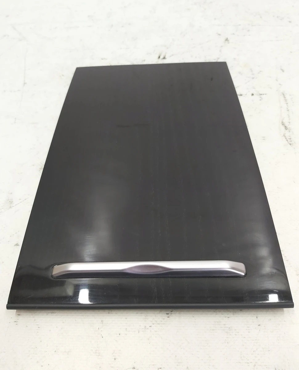Декоративна накладка засувки центральної консолі LINEAR DARK ASH GRAPH Tesla model X 1058088-22-A