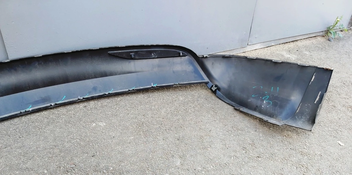 2 Накладка нижняя (структурная) бампера заднего Tesla model X 1058354-00-F