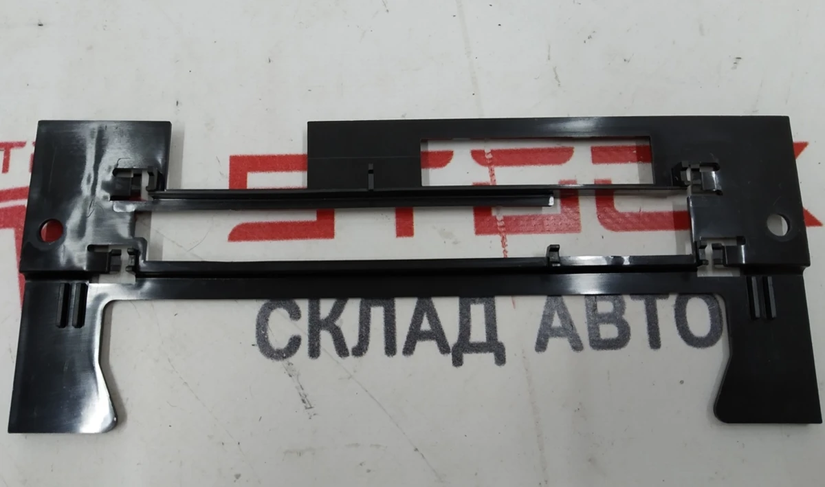 14 Кронштейн (фіксатор) блоків управління пневмосистемою Tesla model X 1058359-00-B