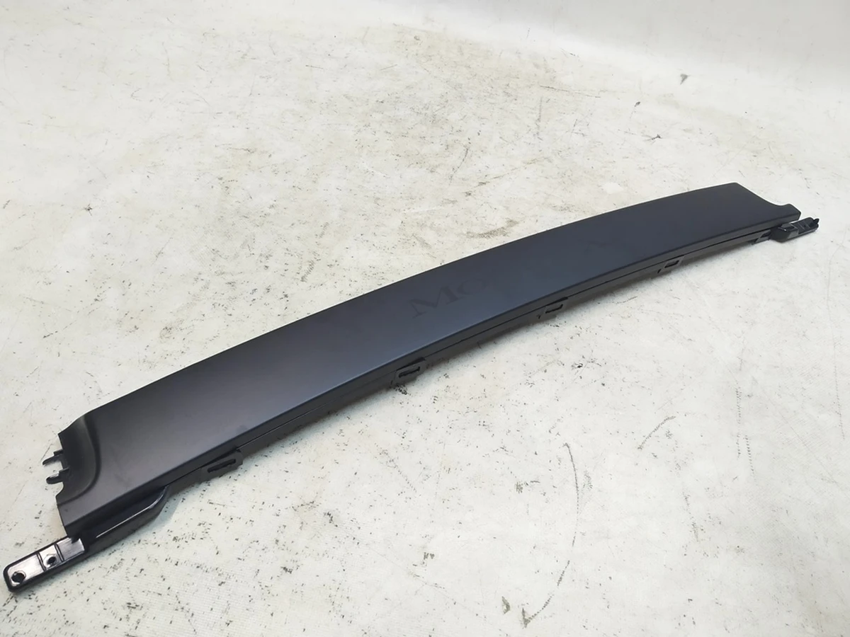 1 Накладка верхня дверного отвору сокола права (метал) у комплекті Tesla model X 1060094-00-D