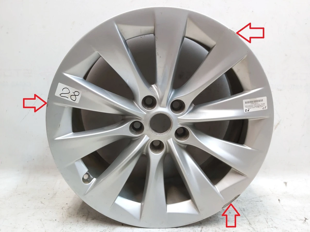 1 Диск колесный 19X8.0 ET40 - SILVER SLIPSTREAM с повреждением Tesla model S, model S REST 1076891-00-B
