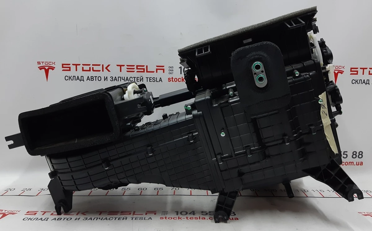 6 Печка салона в сборе Tesla model S REST 1116135-00-C