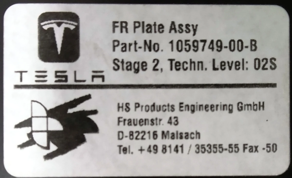 15 Розсувна панель (2-ий ряд сидінь 6 місць) Tesla model X 1059749-00-B