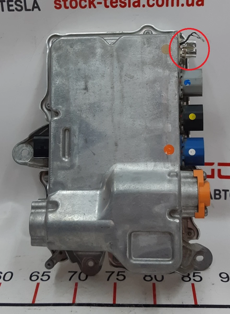 1 Janshen boxing front AWD REV01 damaged Tesla model S REST 1059891-00-F