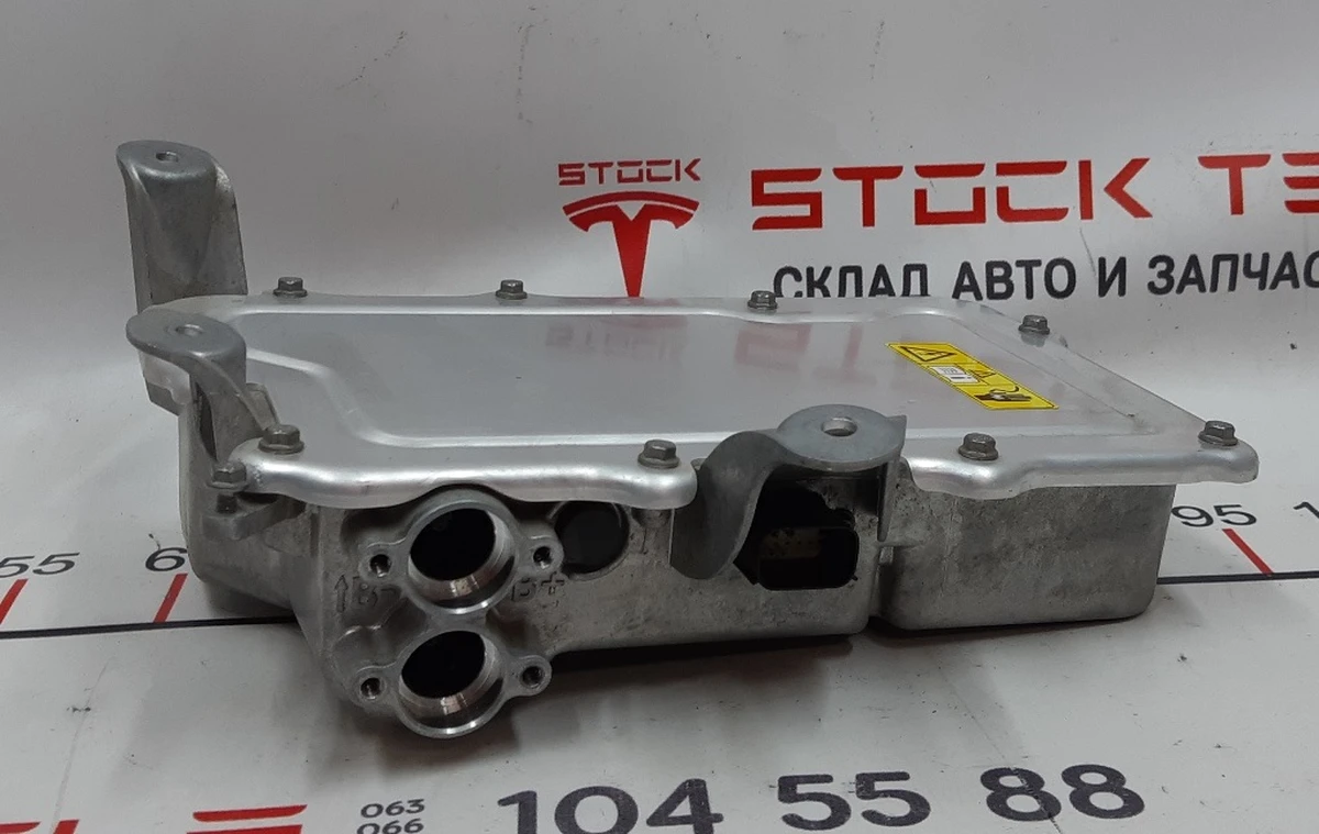 1 Janshen boxing front AWD REV01 damaged Tesla model S REST 1059891-00-F