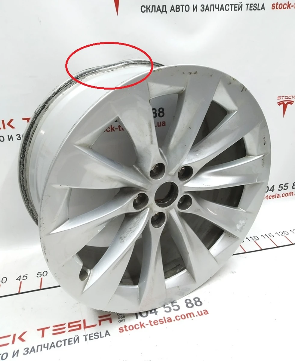 1 Диск колісний 19X8.0 ET40 - SILVER SLIPSTREAM з пошкодженням Tesla model S, model S REST 1076891-00-B