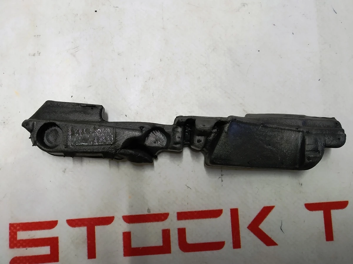 8 Прокладка пенная зеркала наружного передней левой двери Tesla model S, model S REST 1060057-00-C