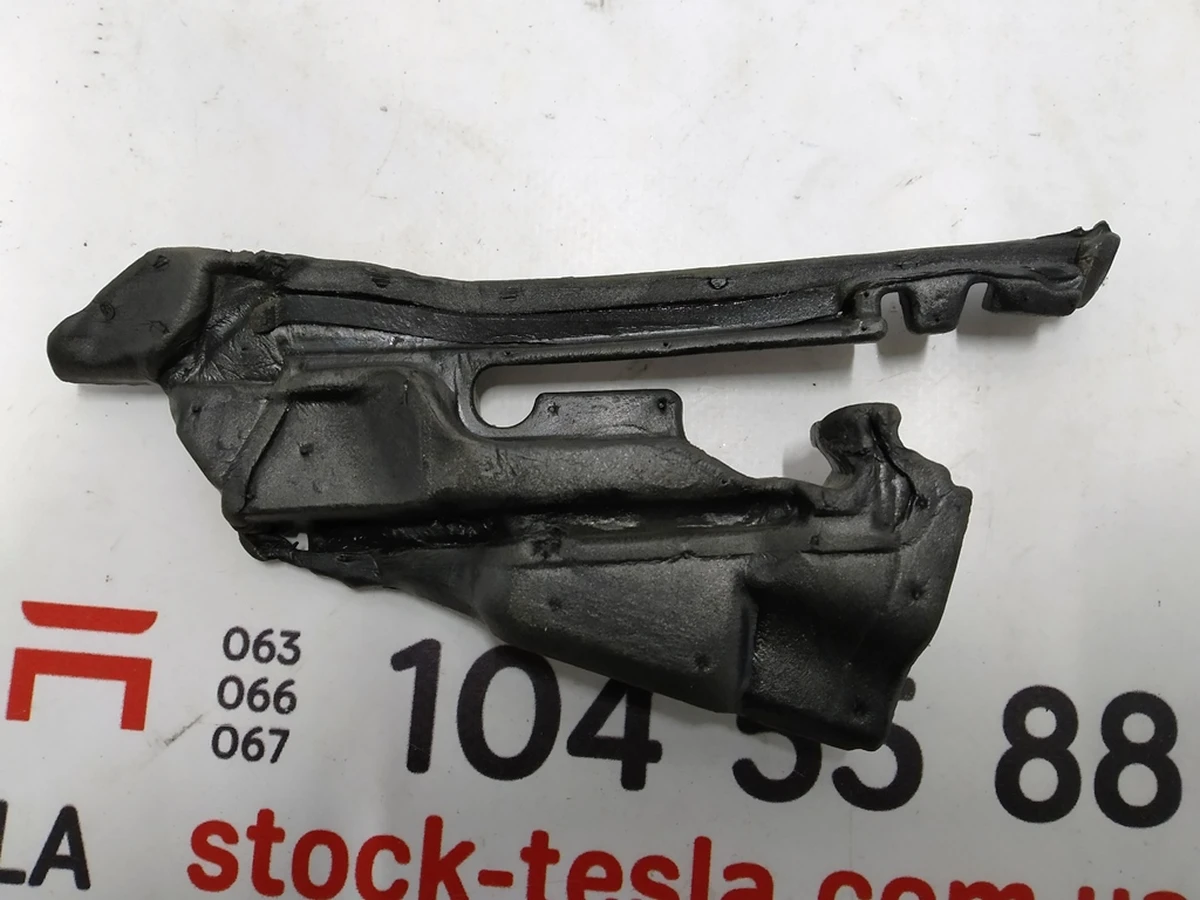 9 Прокладка пінна дзеркала зовнішніх передніх правих дверей Tesla model S, model S REST 1060397-00-D