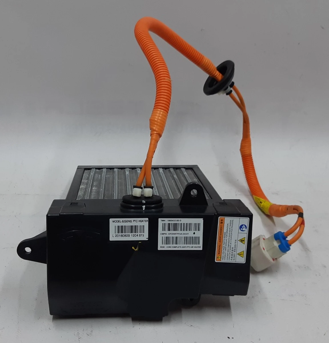 1 Элемент нагревательный печки салона (GEN3) с кабелем в сборе Tesla model S REST, Tesla model X 1060432-00-E