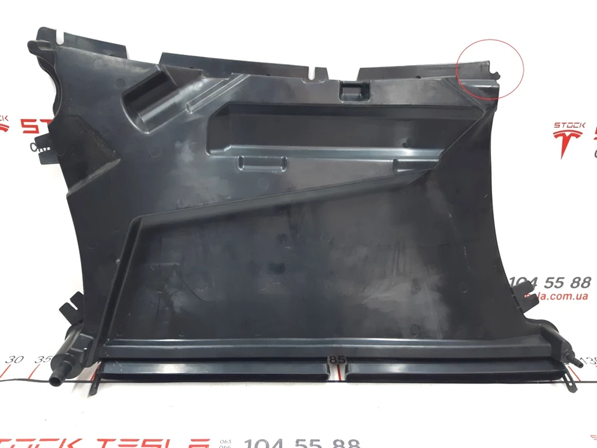 14 Дифузор повітрозабірника під фільтр із пошкодженням Tesla model S REST 1060466-00-С