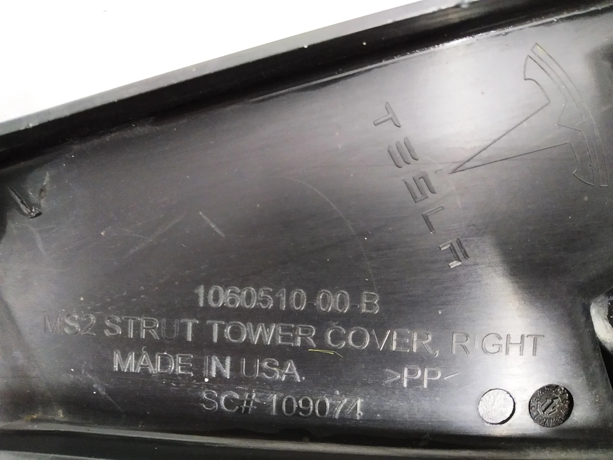 8 Cover glass front right plastic Tesla model S REST 1060510-00-B