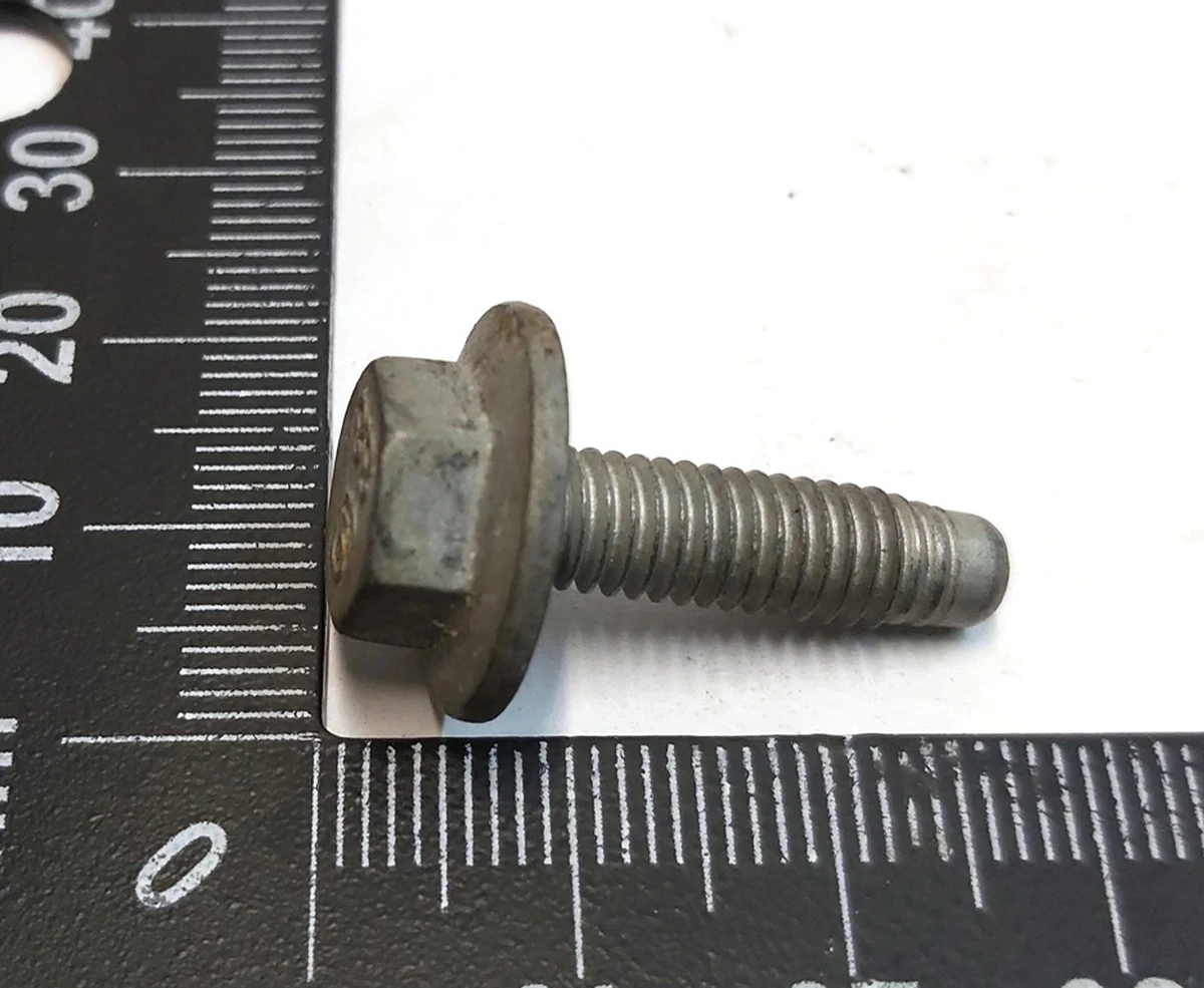 BOLT M6x22,STL[8.8],PC,ZNFL Tesla model X 1060685-MX