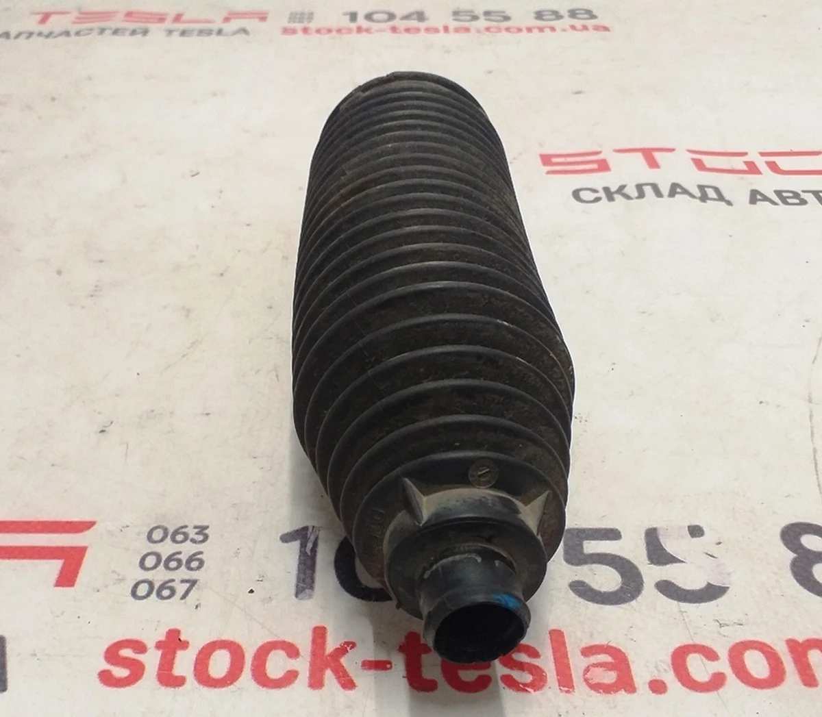 Пильовик рульової рейки лівий/правий Tesla model S REST 1060801-00-P