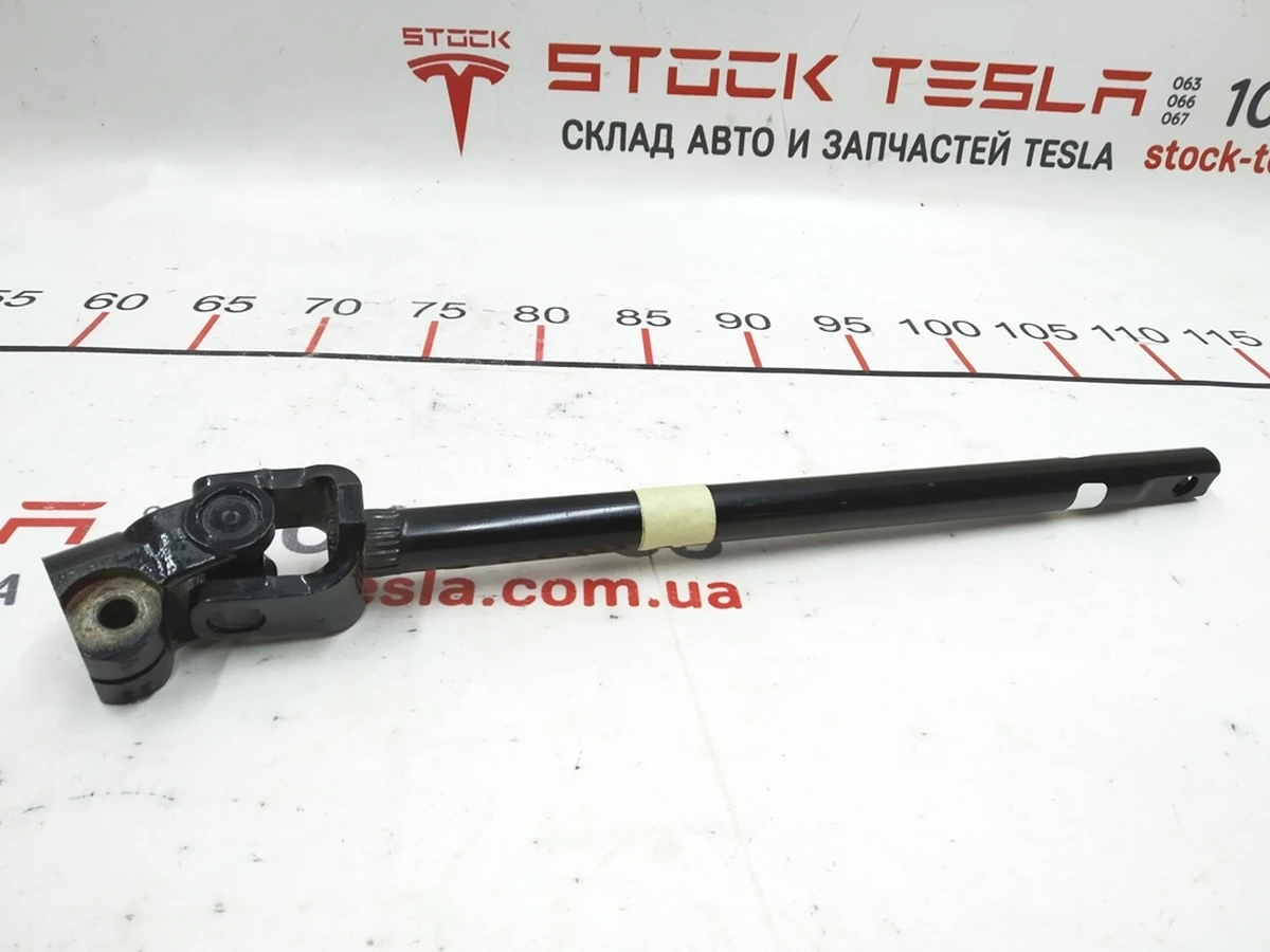 6 Кардан рулевой колонки нижний Tesla model S REST 1060802-00-B