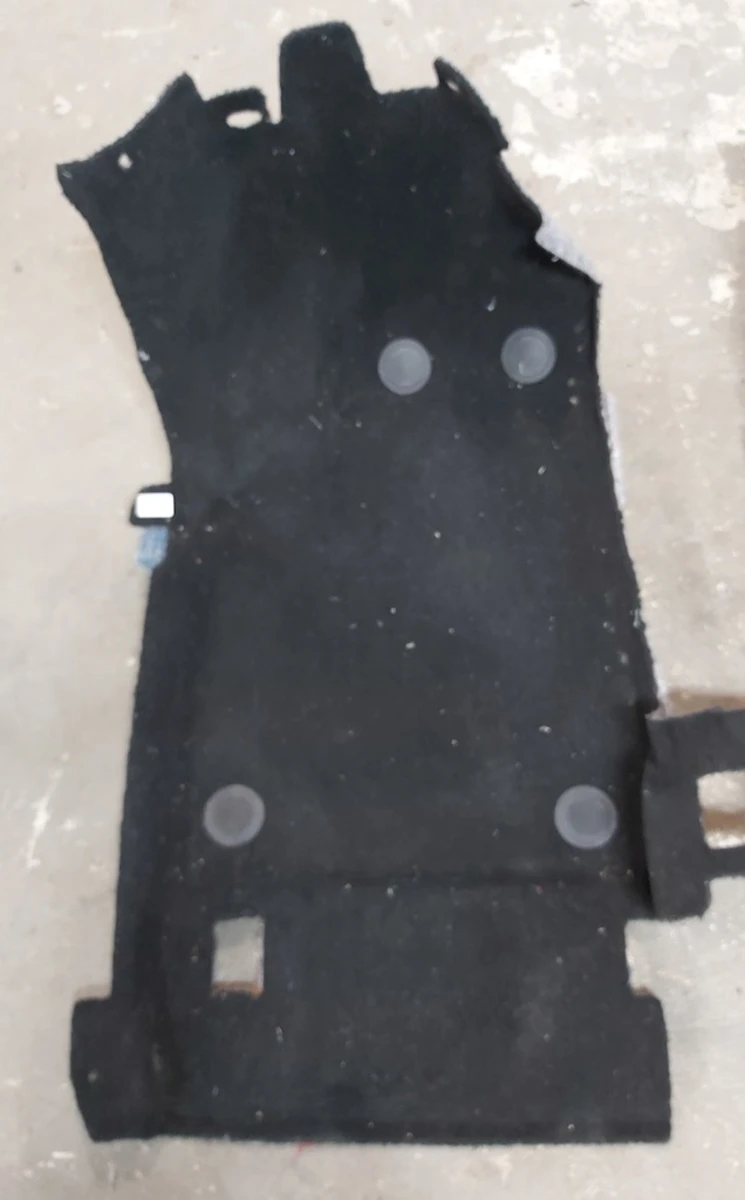 1 Килимове покриття (1-го ряду сидінь) водія Tesla model X 1061243-00-G