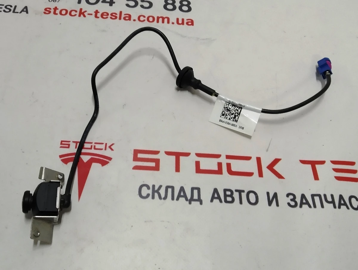 1 Камера заднего вида с царапиной Tesla Model S REST, Model X 1061269-00-D