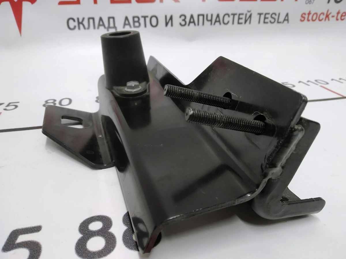 5 MX ANKLE CATCHER ASY RH Tesla model X 1061425-00-C