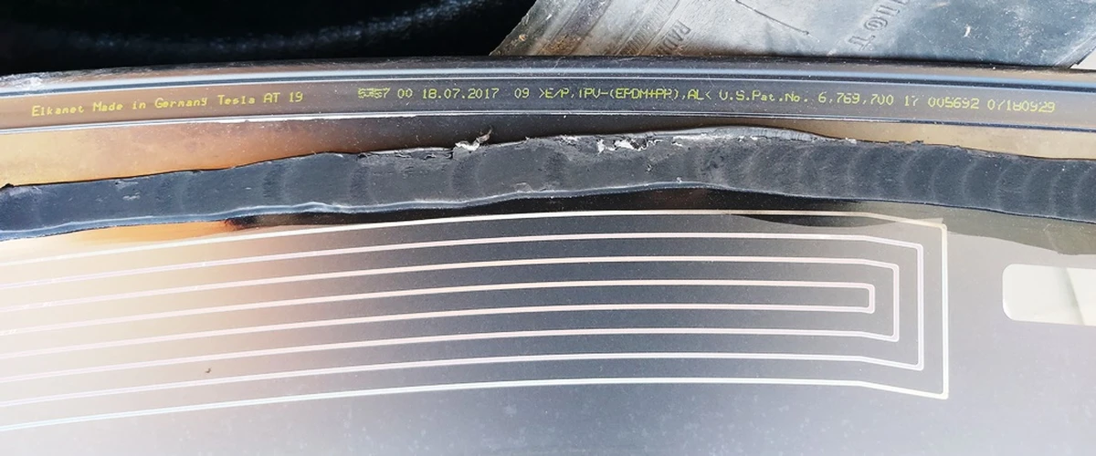 1 WSHLD ASSY MONO-CAM HWA LHD MS2 Tesla model S 1061565-01-C