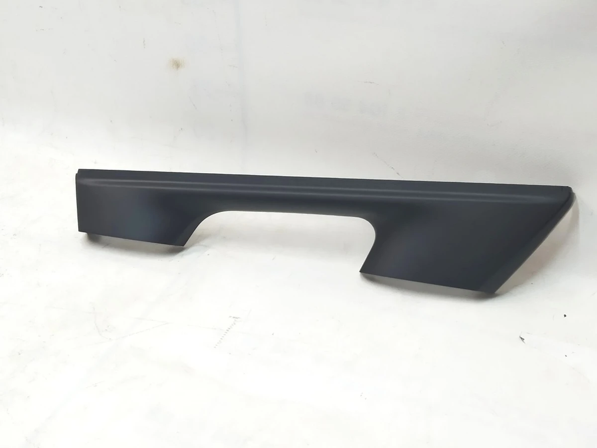 16 MX 1R CVR PODIUM LHS OTR RH Tesla Model X 1061621-00-B