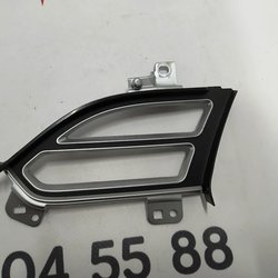 4 Накладка повітроводу центр. панелі хром (водійська ліва) (з ушкодж.) Tesla model X S REST 1061731-00-B