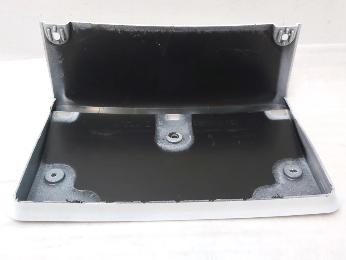 1 LICENSE PLATE BRACKET SHELL, NA, PPSW Tesla model S REST 1061911-00-C