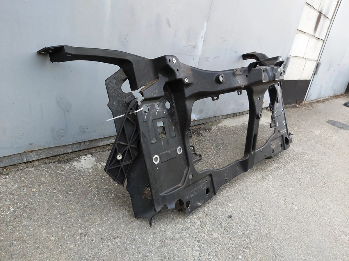 1 Панель радіаторів (телевізор) (пластик) AWD під відновлення Tesla Model S REST 1061950-98-E