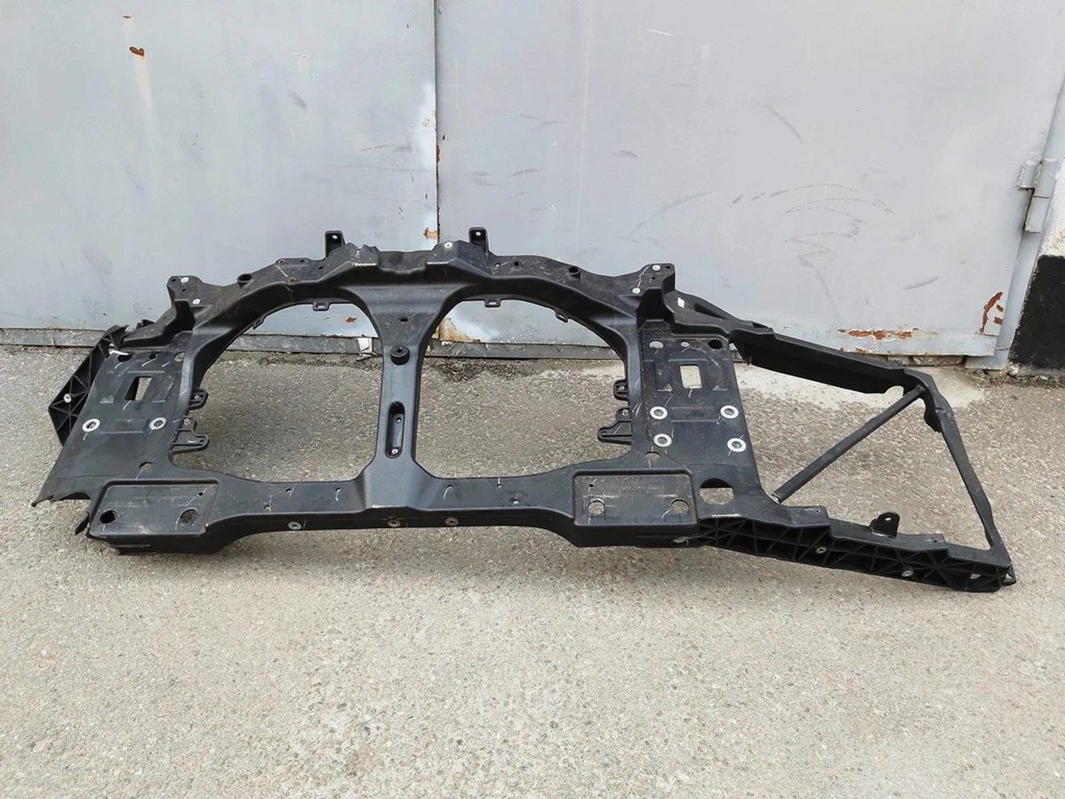 1 Панель радіаторів (телевізор) (пластик) AWD під відновлення Tesla Model S REST 1061950-98-E