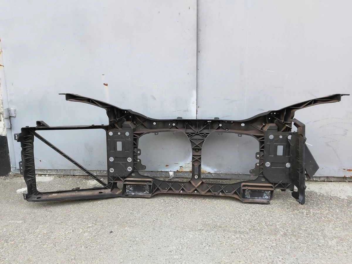 1 Панель радіаторів (телевізор) (пластик) AWD під відновлення Tesla Model S REST 1061950-98-E