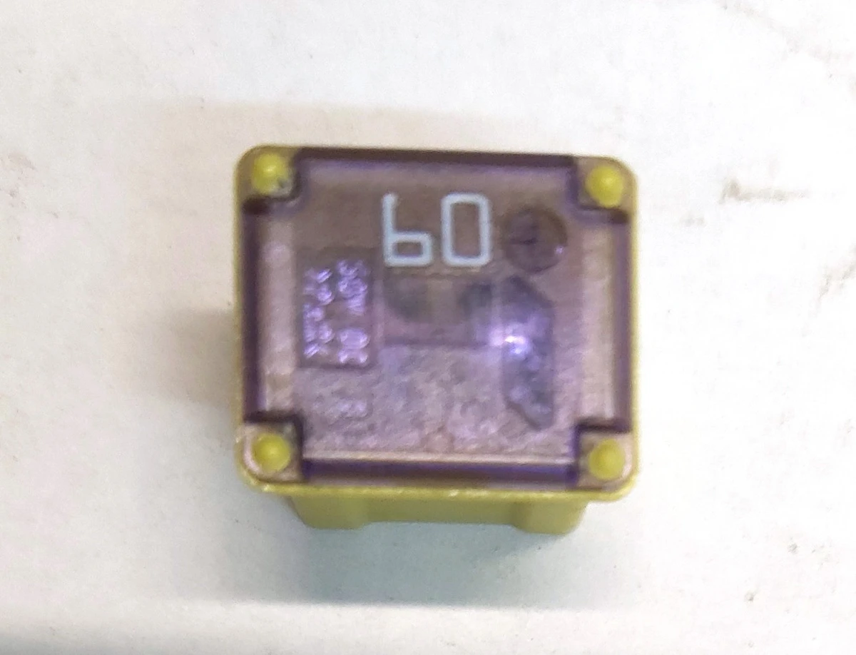 Предохранитель STD 60A Tesla model S REST, model X 1062196-60-A