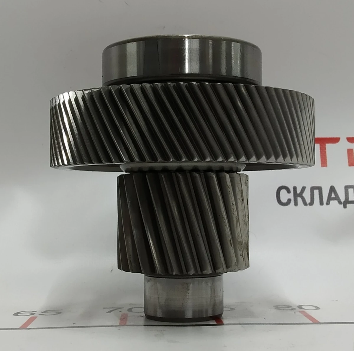 1 Intermediate gear shaft assembly with bearing (1002633-00-Q) Tesla model S, model S REST 1062387-00-B