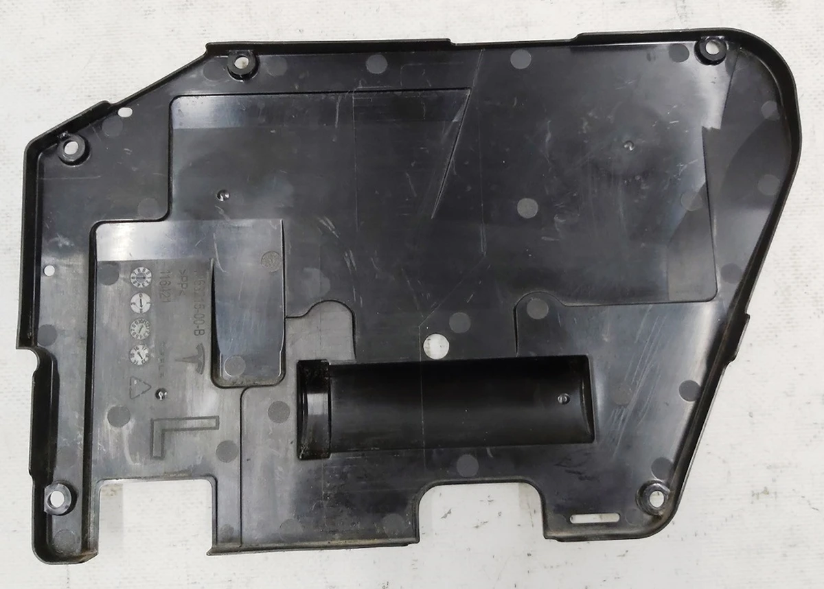 6 Крышка корпуса механизма ручки наружной задней левой GEN 2.0 Tesla model S REST 1063215-00-B