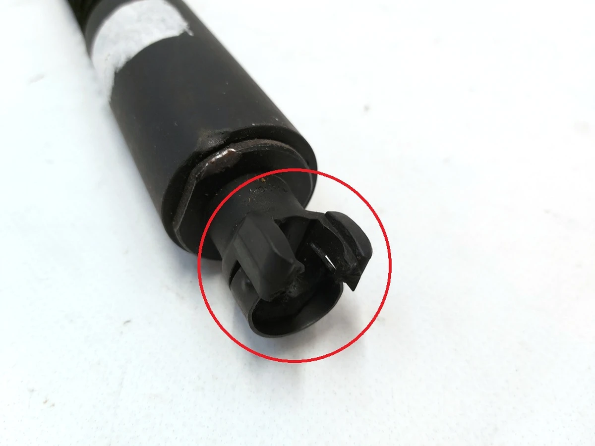 25 Амортизатор (привод электрический) подъема двери задней вторичный с повреждением Tesla Model X, Model X Mar 2021, Model X June 2025 1063441-00-F