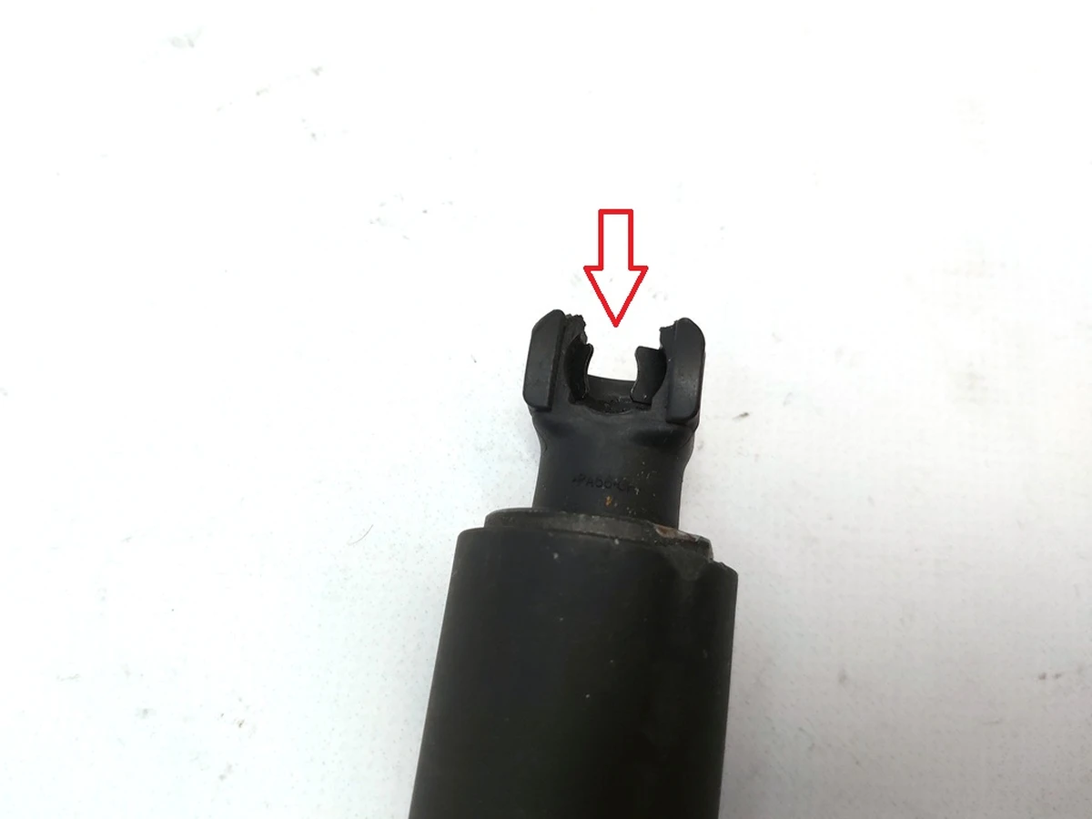 25 Амортизатор (привод электрический) подъема двери задней вторичный с повреждением Tesla Model X, Model X Mar 2021, Model X June 2025 1063441-00-F