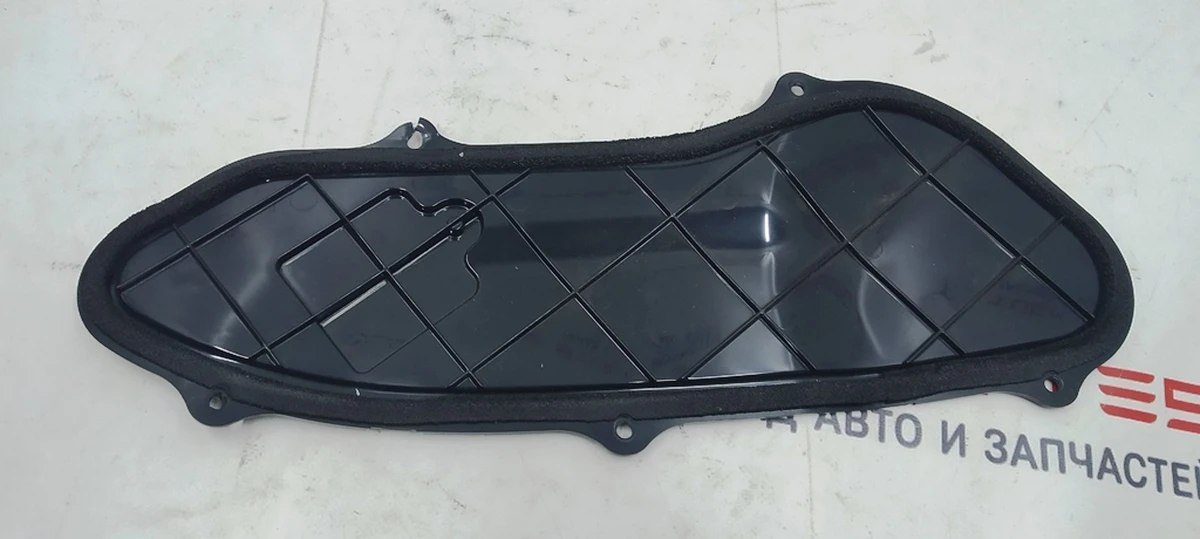 1 Накладка внутрішні двері задньої лівої (пластик) (з пошкодженням) Tesla model S REST 1064363-00-A