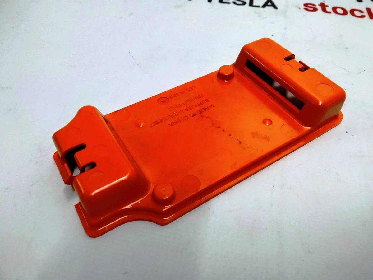 27 Кришка запобіжників основної батареї з інформаційною панеллю Tesla model S REST, Tesla model X 1067110-00-B