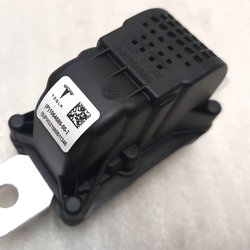 DISCONNECT - BATTERY - PYRO DISCONNECT Tesla Model 3, Model 3 Jan 2024, Model Y 1064689-00-J