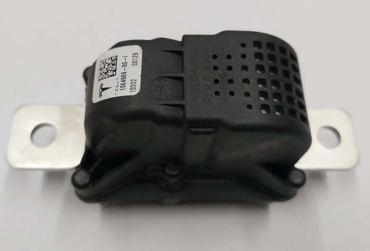 DISCONNECT,BATTERY,PYRO Tesla model 3, model 3 Jan 2024, model Y 1064689-00-J
