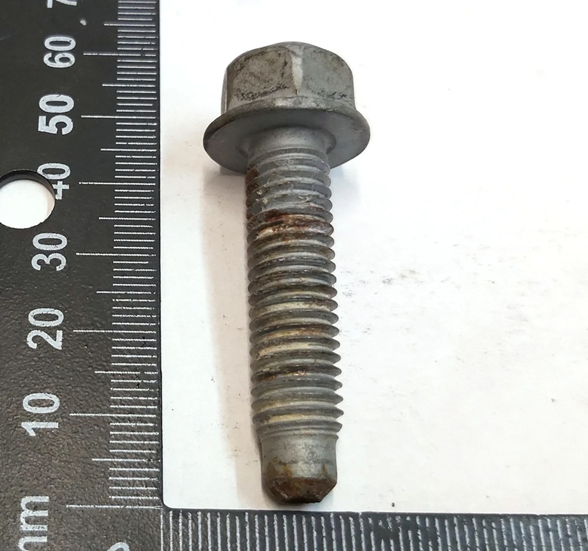 18 BOLT,HF,M10x35,STL[109],ZNFL,ADH,PIL Tesla model S, model S REST, model X 1064997-00-A