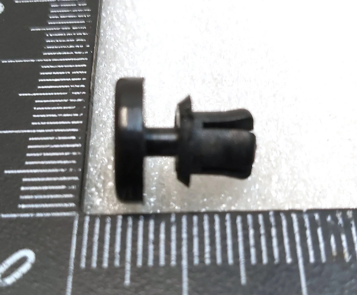 2 Кліпса PUSH-PULL RIVET 0.242x0.137-0.217 PLA Tesla model X 1065223-00-B