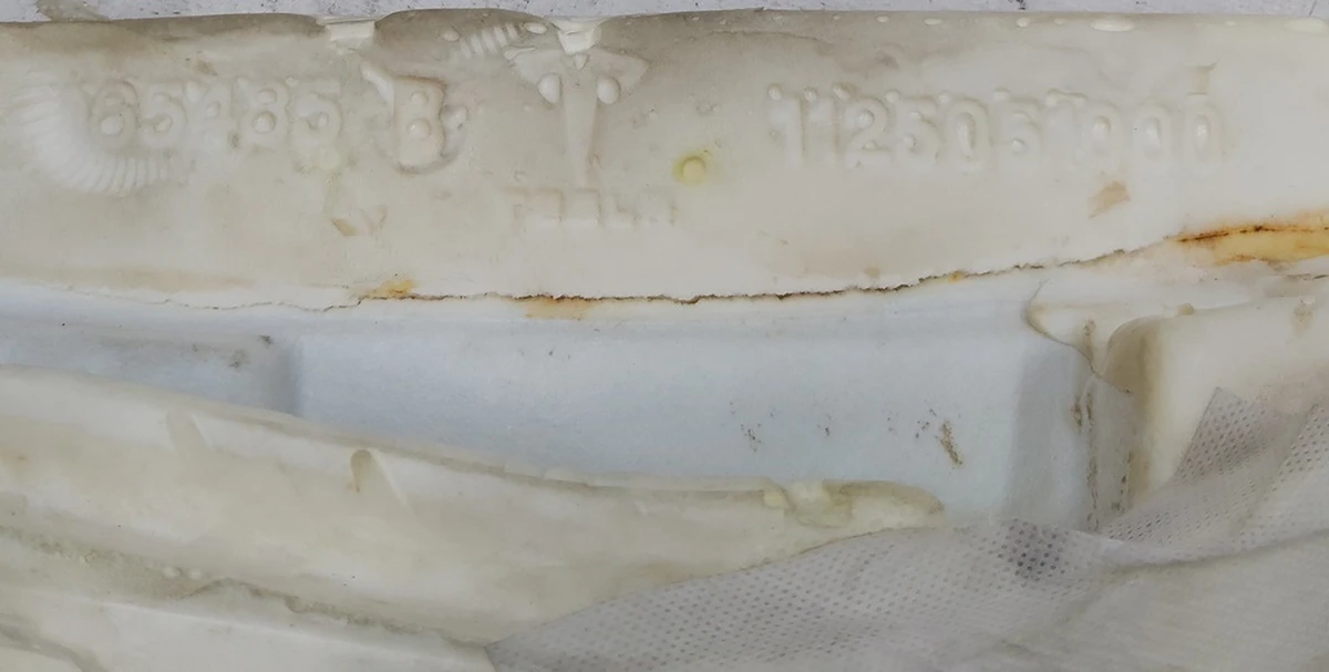 1 Пінний наповнювач бічної підтримки сидіння водія лівий Tesla model S REST, model X 1065485-B