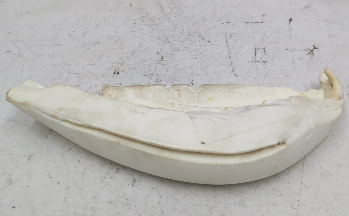 1 Пінний наповнювач бічної підтримки сидіння водія лівий Tesla model S REST, model X 1065485-B