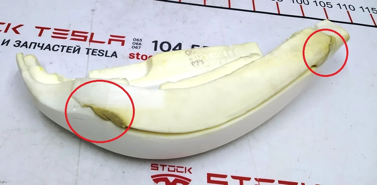 2 Пінний наповнювач бічної підтримки пасажирського сидіння правий (з ушкодж.) Tesla model X, model REST 9876524-03