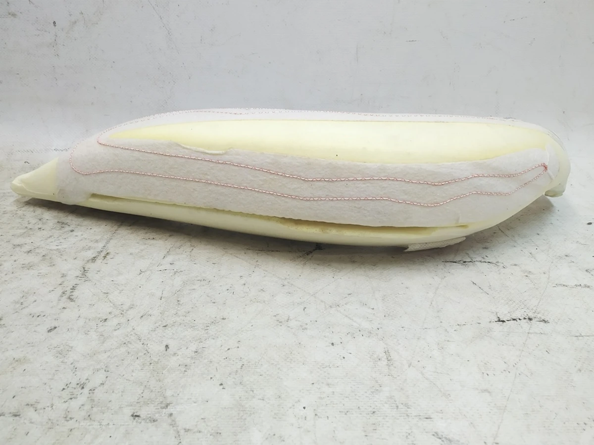 2 Пінний наповнювач бічної підтримки пасажирського сидіння, підігрів правий (окислення) Tesla Model S REST, Model X 9876524