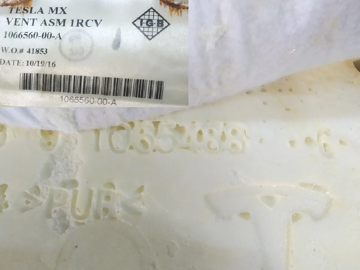 1R Seat cover foam pad assembly, with heating, vent asm (oxidation) Tesla Model S REST, Model X 1065488-00-С