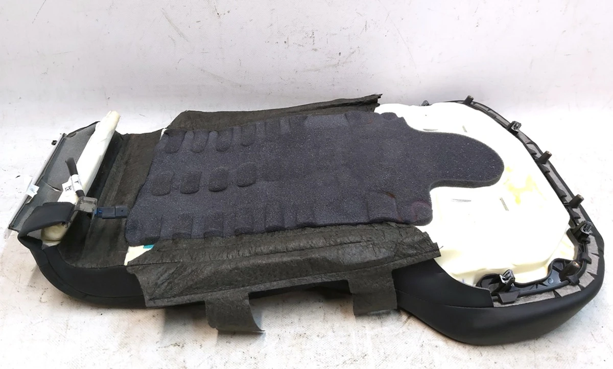 3 Heated backrest padding of the 1st row seats X TXT SEAT with filler Tesla model S REST 1065495-02-D