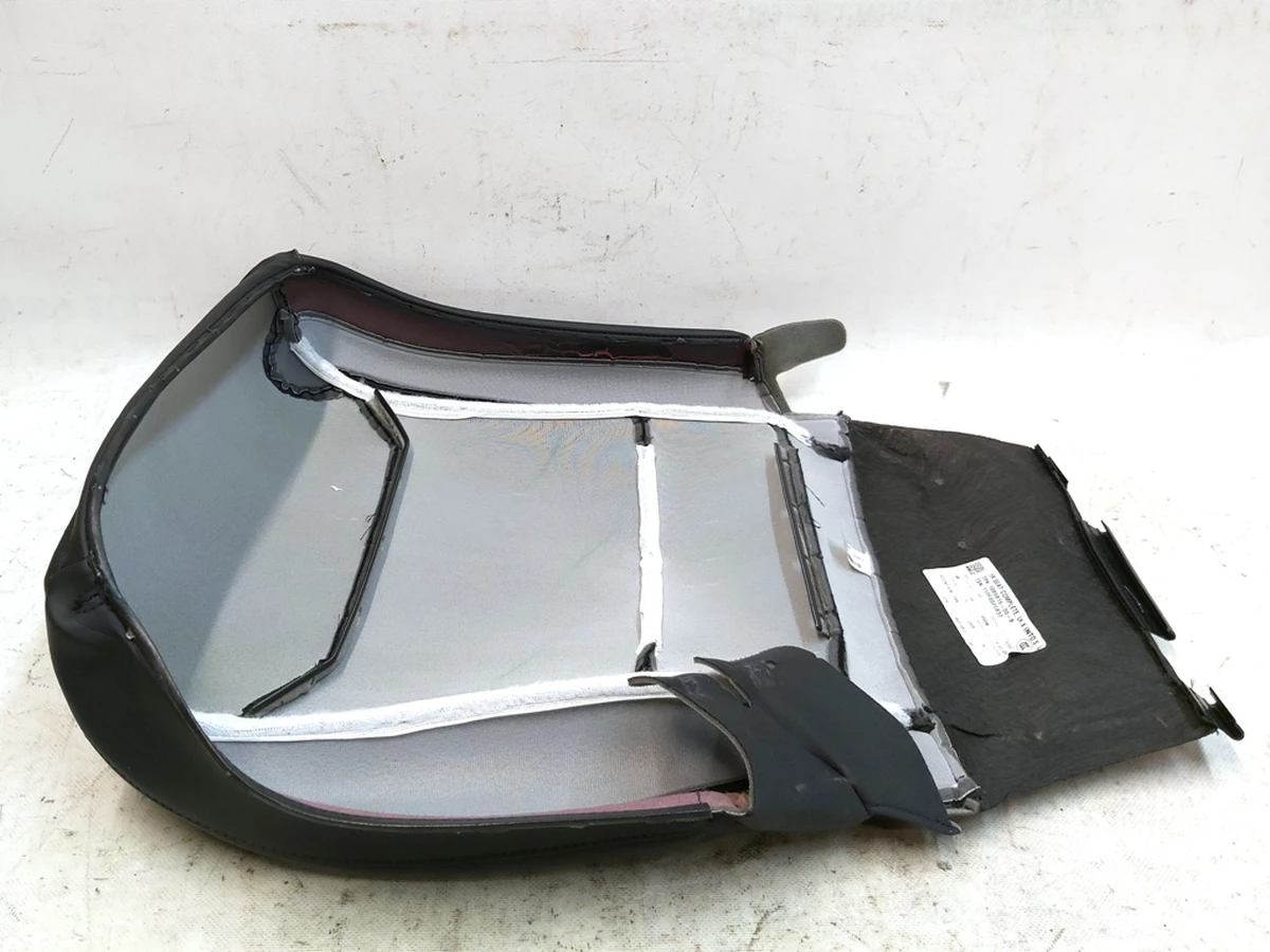 1 The trim on the bottom of the driver's seat TXT SEAT Tesla model  S REST 1454066-00-A